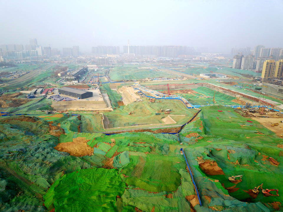 济南CBD初春新貌，众多高层建筑物犹如雨后春笋般崛起