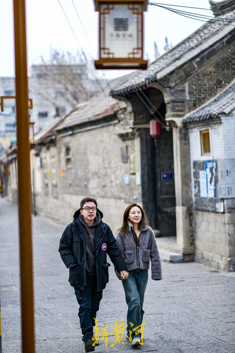 水泥路重铺石板路 老街巷重回旧时光