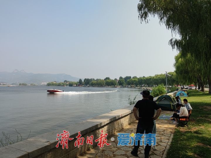 一年四季 泉在济南丨秋日雪野湖引客来 市民乐享好时光