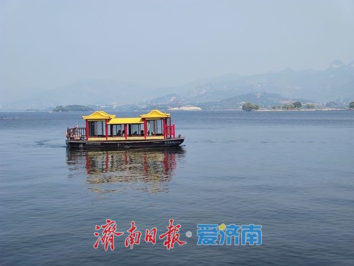 一年四季 泉在济南丨秋日雪野湖引客来 市民乐享好时光