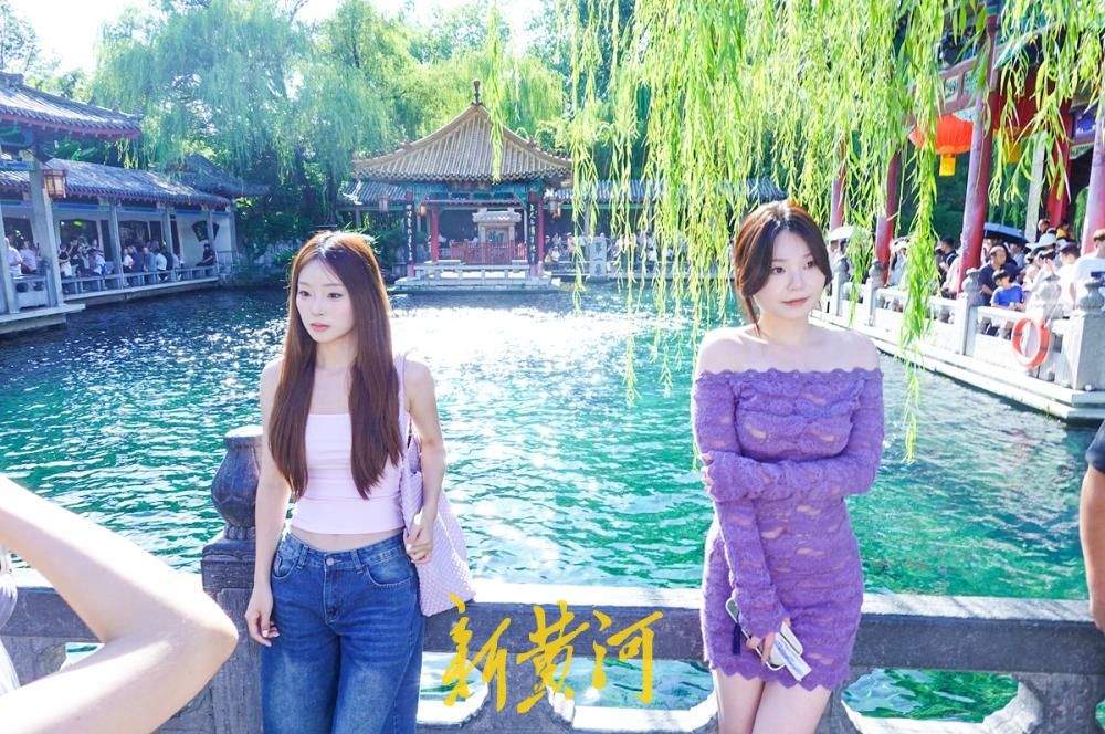 泉水汩汩迎秋客,济南趵突泉迎来错峰赏泉潮