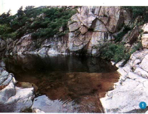 卧龙峪风景区