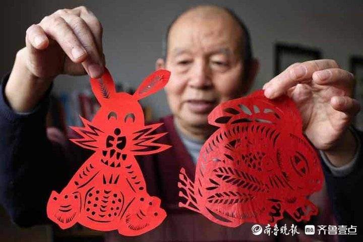 济南72岁手艺人10个月创作150幅兔剪纸